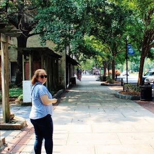 Meet your Posher, Devin Carole